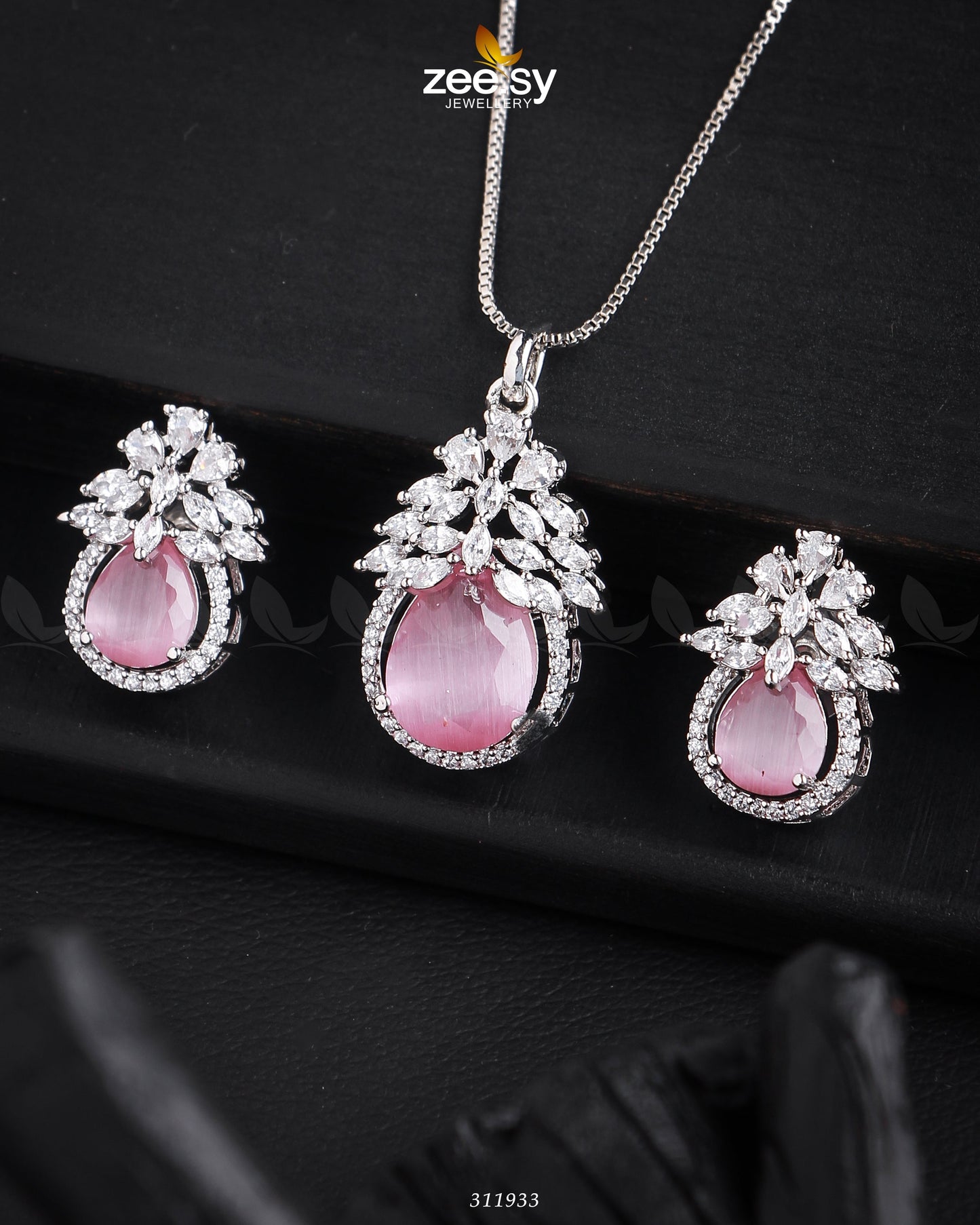 Zara's Pendant Set - Pendants