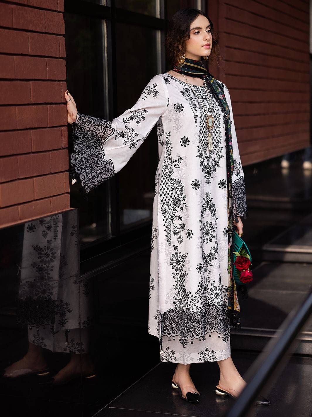 Mahnur | After Hours Luxury Lawn 25 | Sundaze Soiree by Maria Faisal - Registered Vendor of : Mahnur - type : Ladies Clothes - 100% original wedding dresses