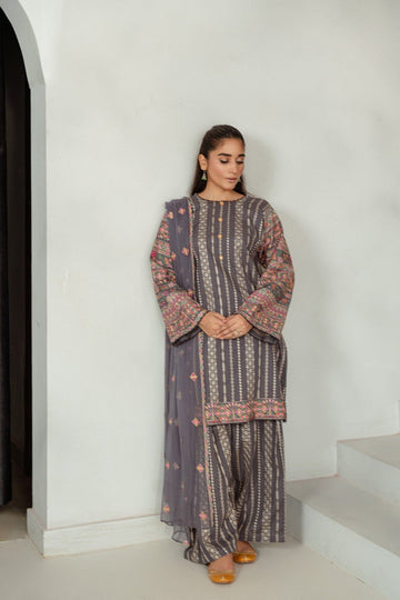 Taana Baana | Manzil Winter | B3401B - Designer Dress with Intricate embroidery and embellishments. Shop elegent wedding dress at Maria Faisal.