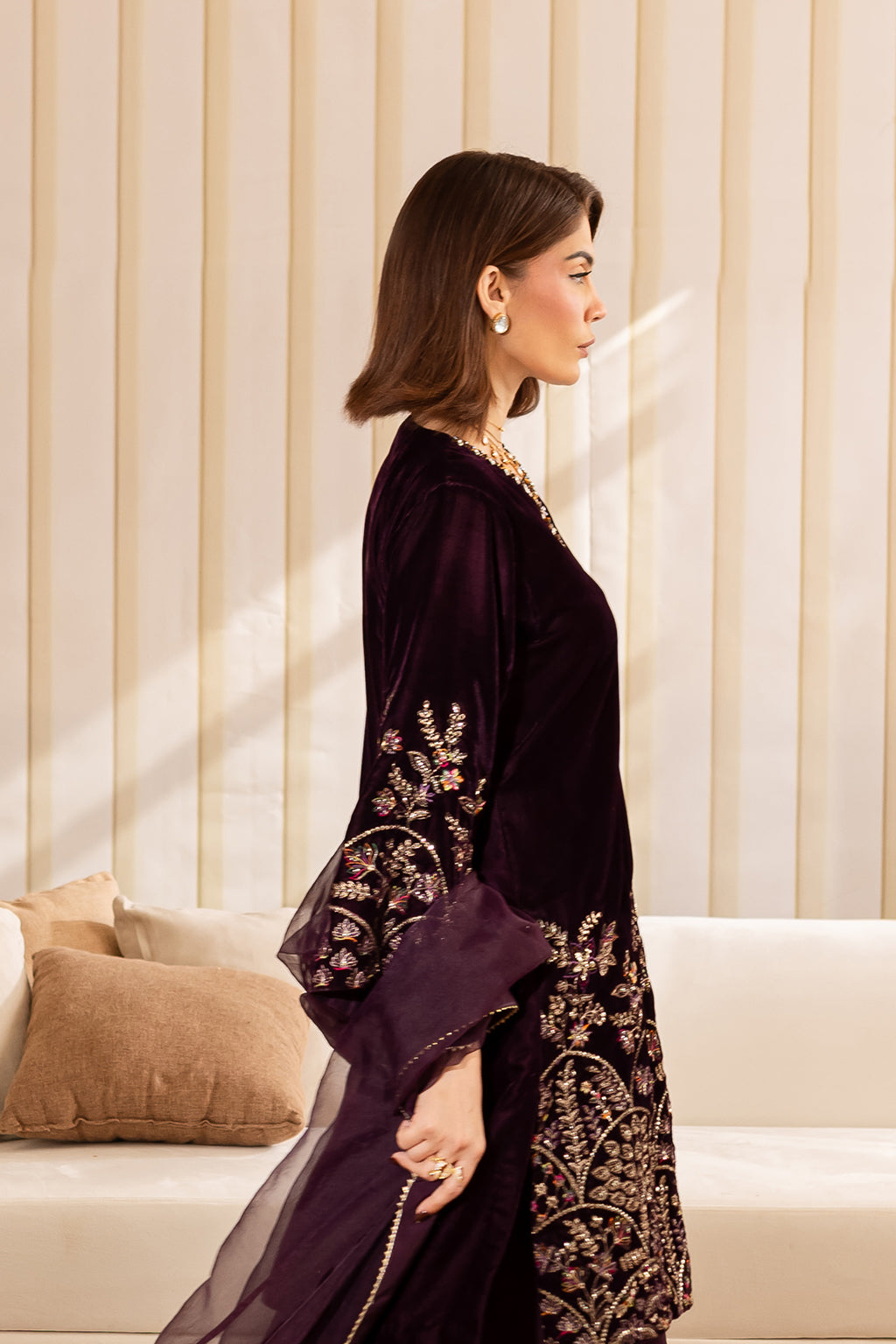 Vanya | Velvet Formals 24 |  KV-52 - Ladies Clothes - Maria Faisal