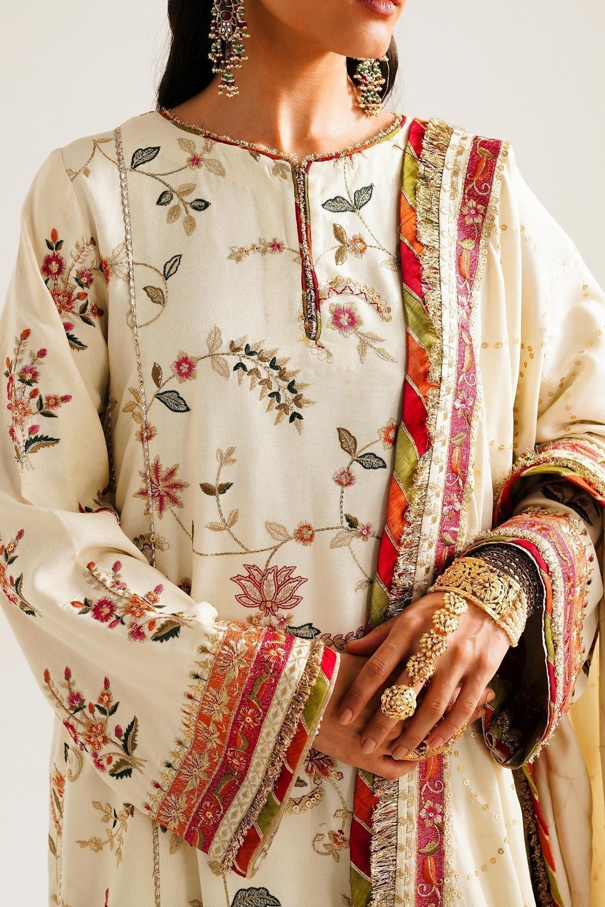 Zara ShahJahan | Winter Shawl 23 |