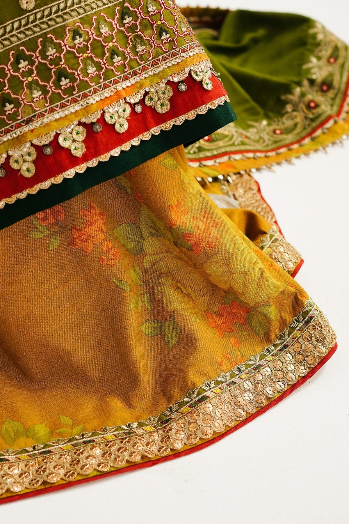 Zara ShahJahan | Winter Shawl 23 | WS23-D6