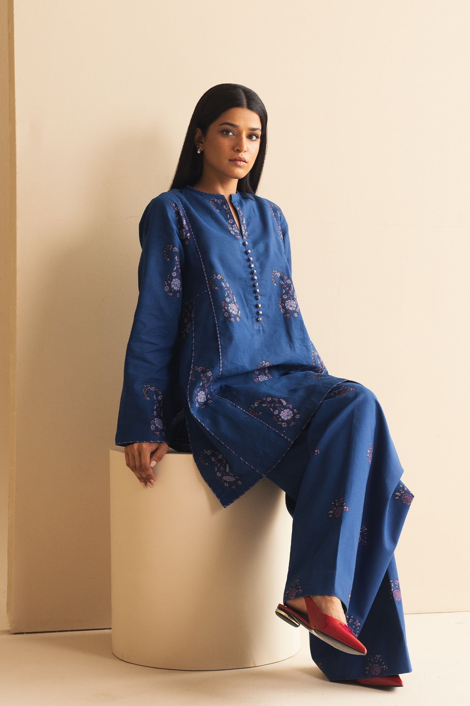 Zara Shahjahan | Handcrafted Suits | ZHC-056 - Ladies Clothes - Maria Faisal