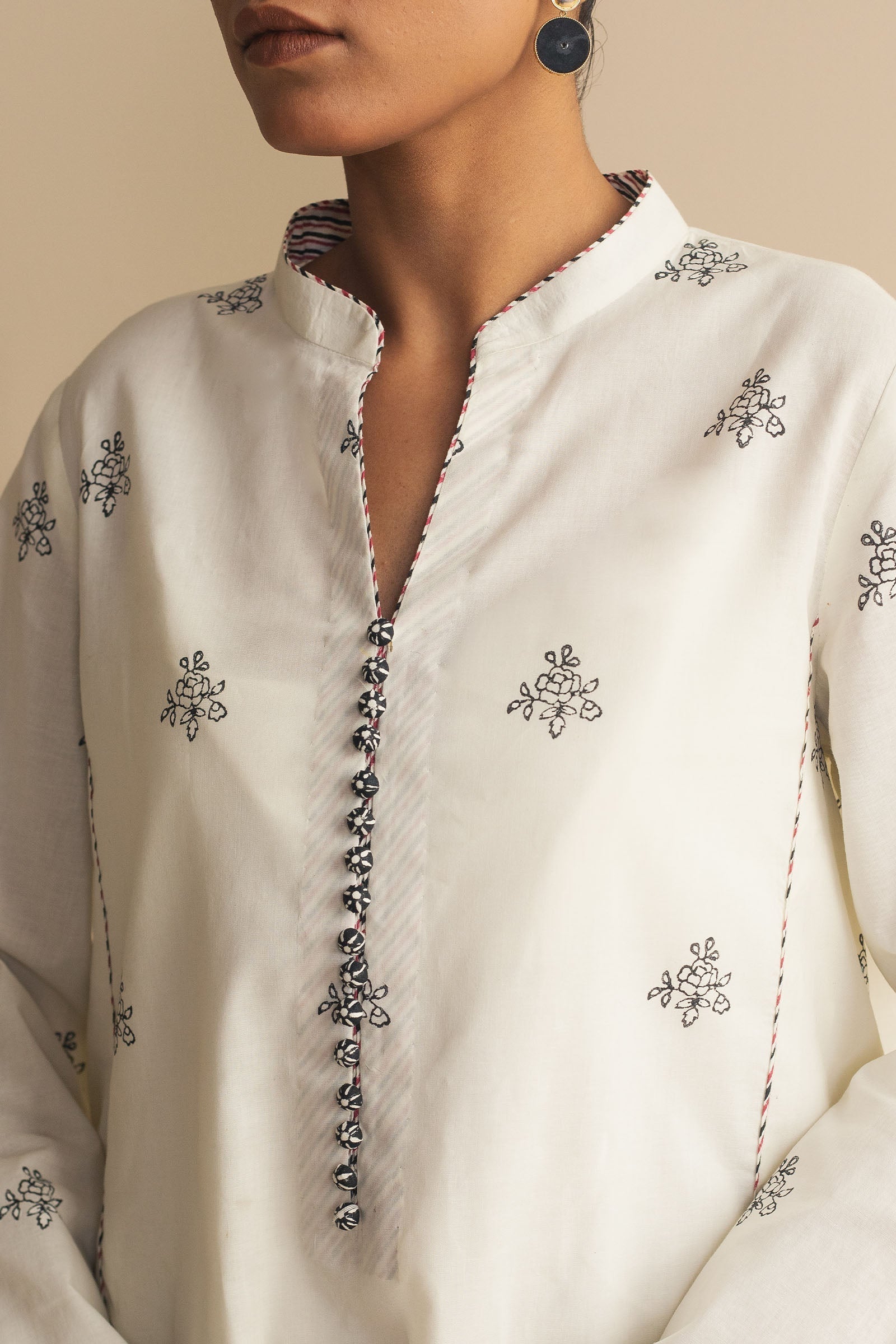 Zara Shahjahan | Handcrafted Suits | ZHC-061 - Ladies Clothes - Maria Faisal