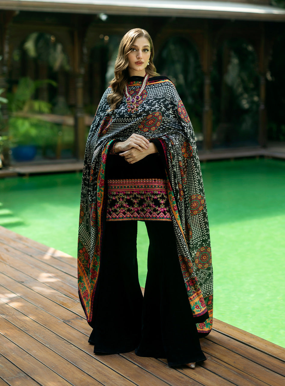 Zainab Chottani | Makhmal Luxe Pret | Zulmat - Ladies Clothes - Maria Faisal