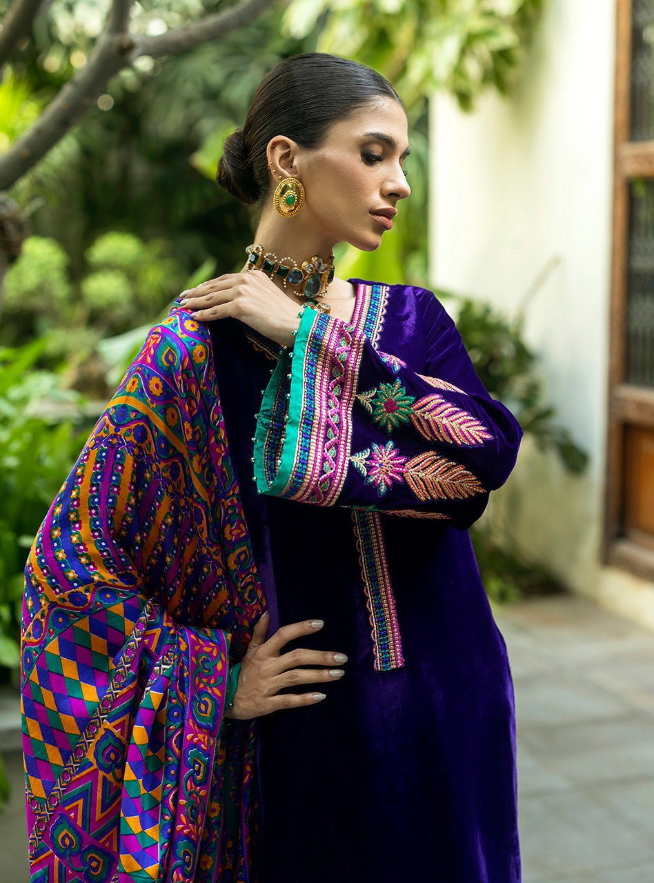 Zainab Chottani | Makhmal Luxe Pret | Rangin - Ladies Clothes - Maria Faisal