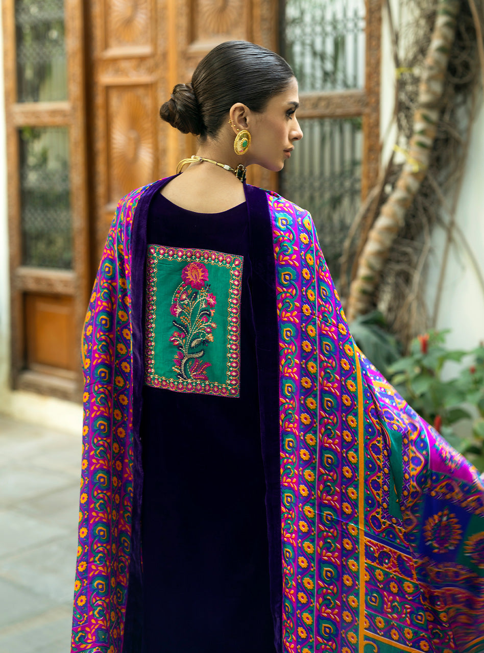 Zainab Chottani | Makhmal Luxe Pret | Rangin - Ladies Clothes - Maria Faisal