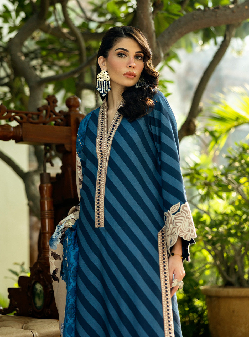 Zainab Chottani | Winter Shawls 24 |  Alayna - Ladies Clothes