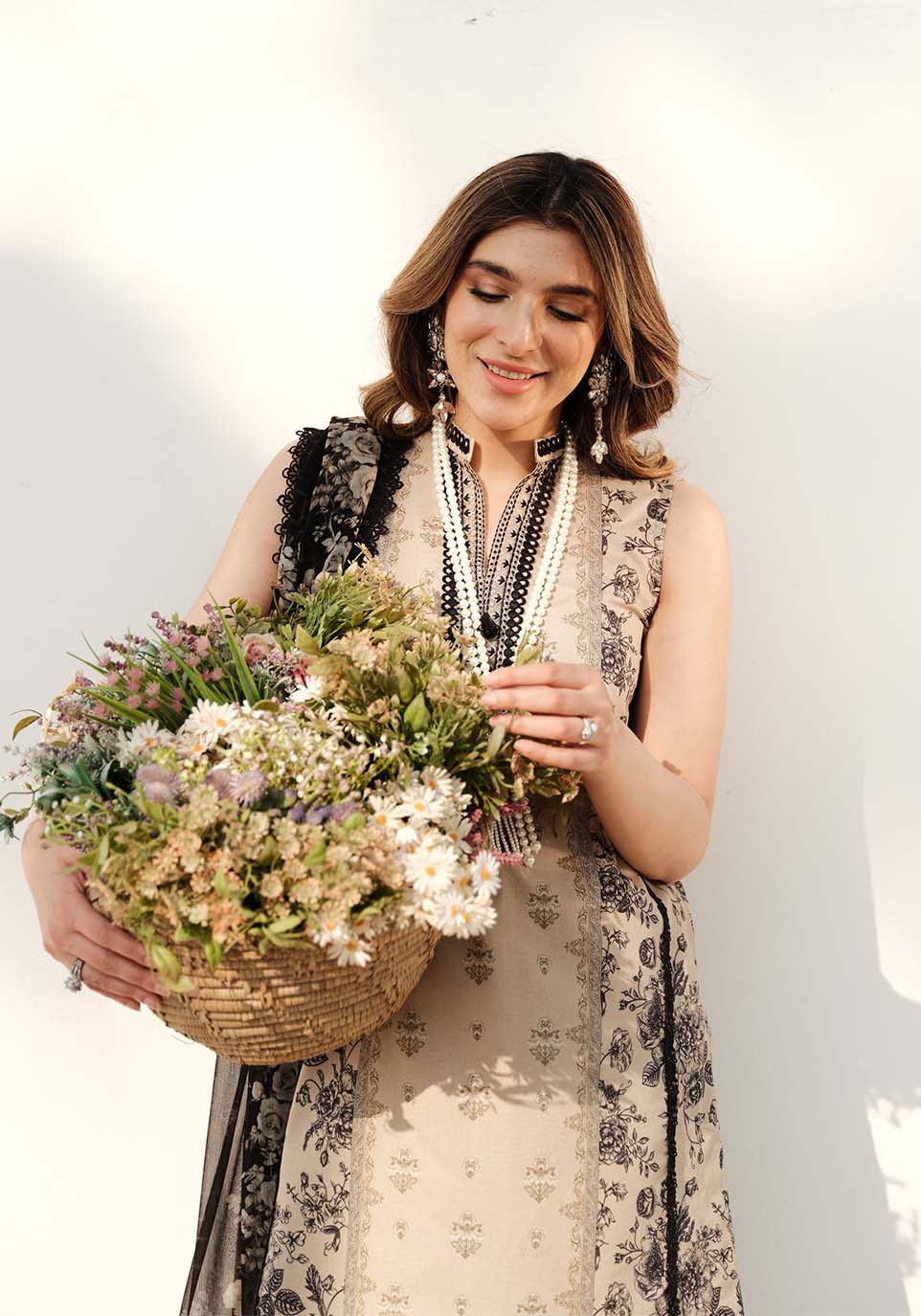 Zarqash | Luxe Lawn 24 | ZQ 1 - Ladies Clothes - Maria Faisal