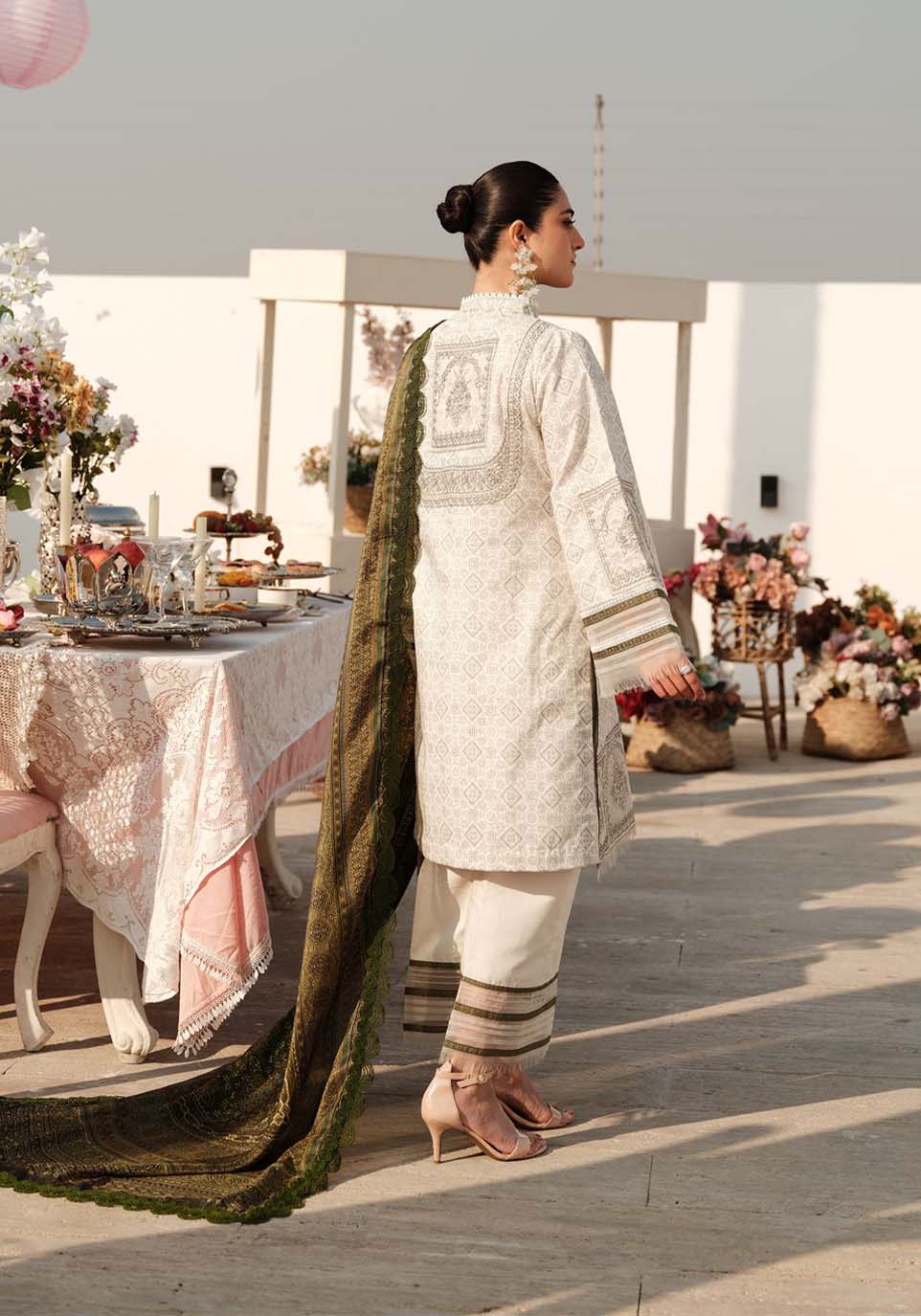 Zarqash | Luxe Lawn 24 | ZQ 9 - Ladies Clothes - Maria Faisal