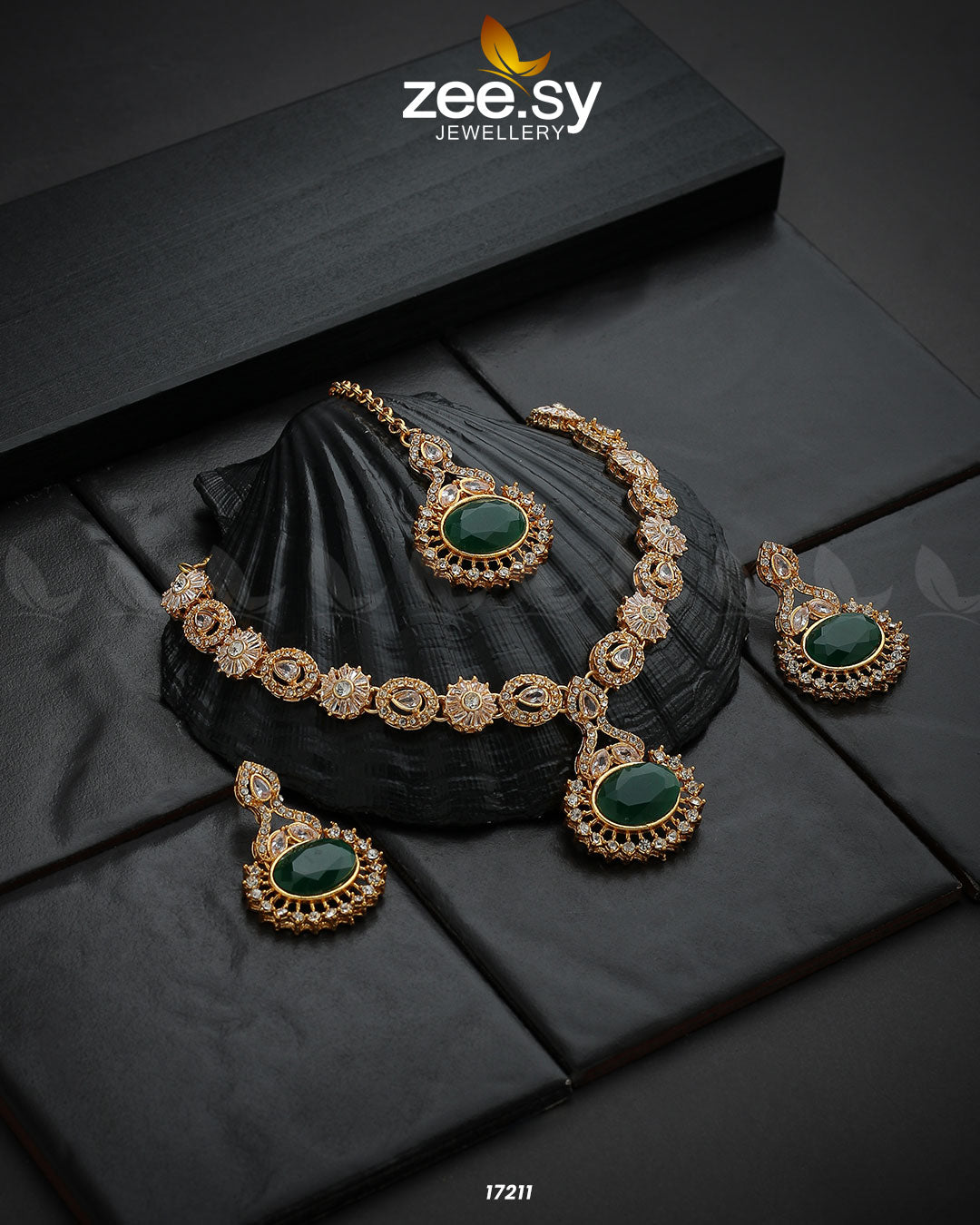 Zirconic Starburst Necklace - Necklace Sets
