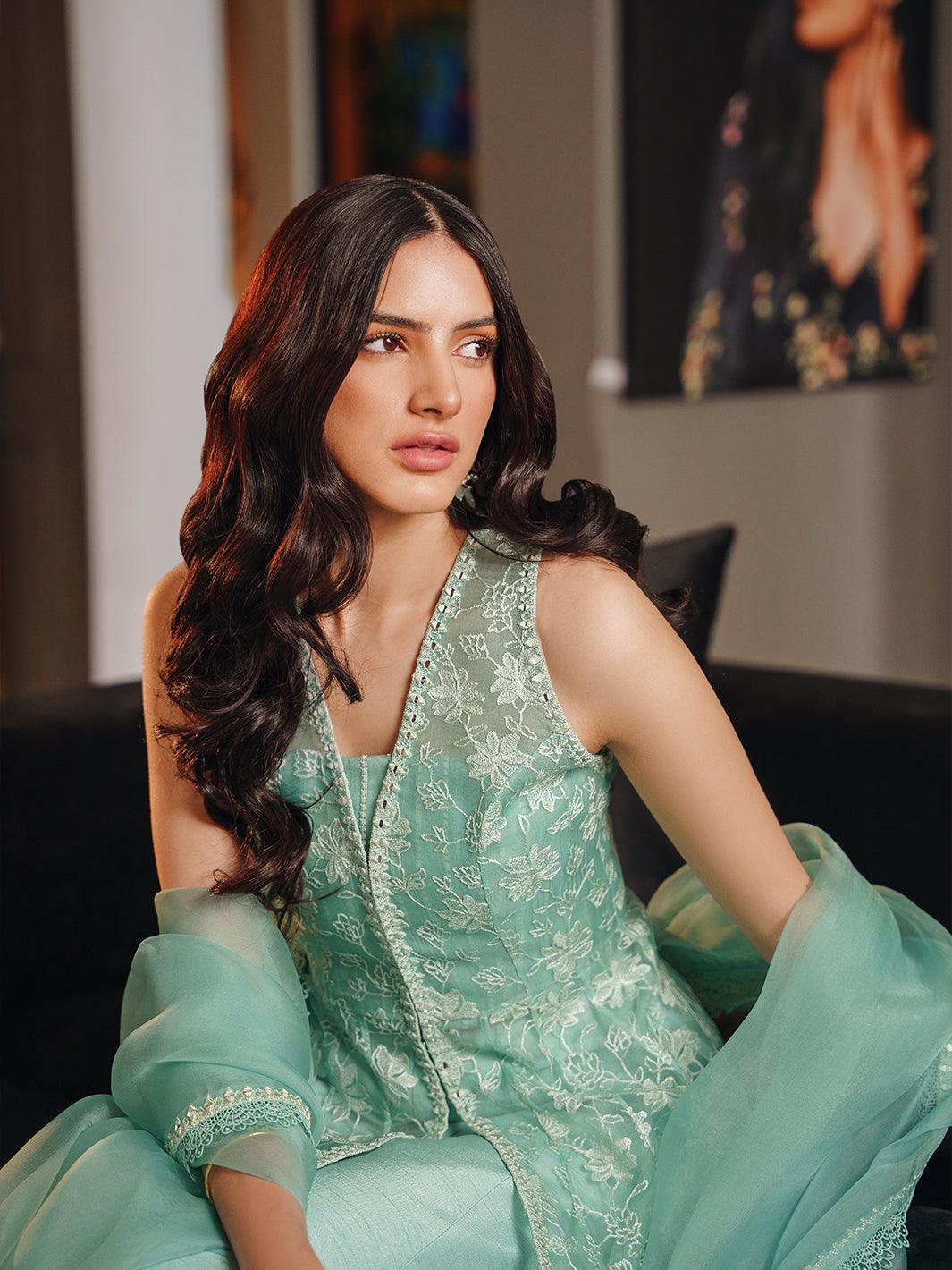 Amroz Atelier | Reveur Formals | Ame Soeur - Pakistani Dress - Maria Faisal