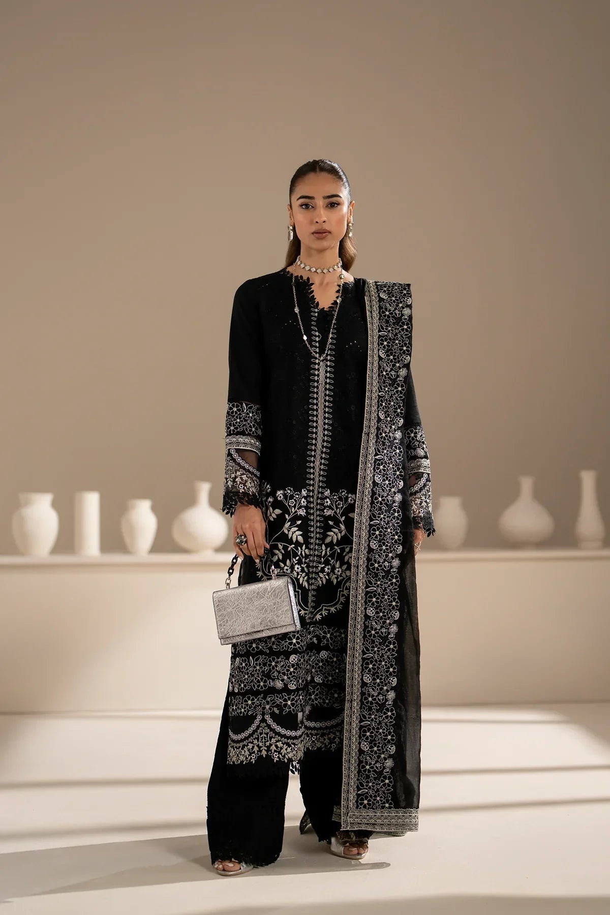 Azzal | Aghaaz Luxury Lawn | Siyah - Pakistani Dress