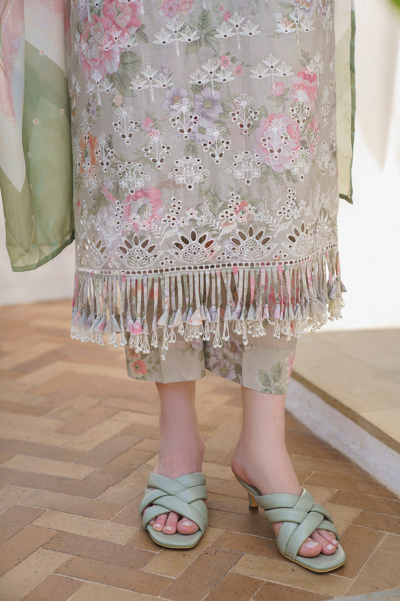 Baroque | Lawn Collection 24 | UF-575 - Waniyas