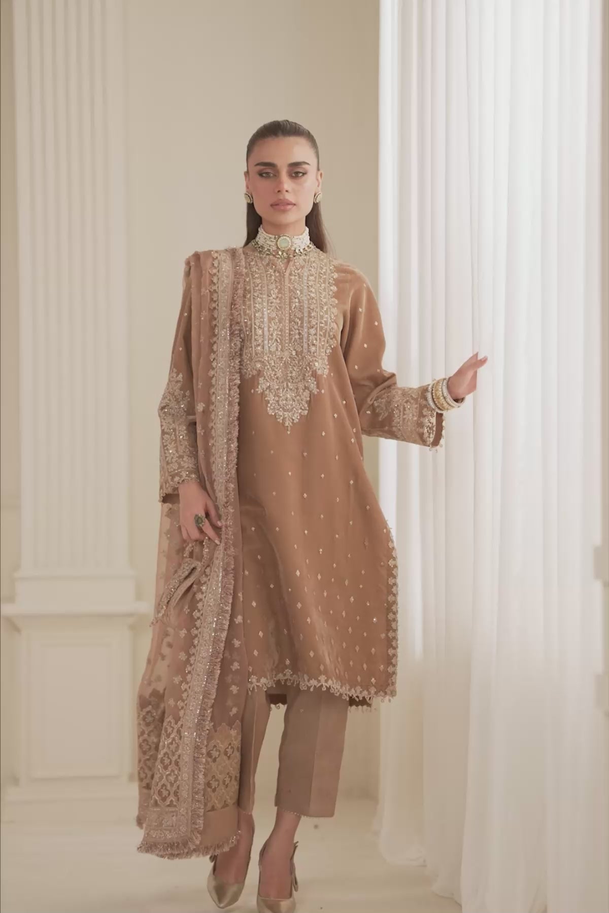 Baroque | Jahanara Luxury Velvet 24 | UF-754 - Designer Dress with Intricate embroidery and embellishments. Shop elegent wedding dress at Maria Faisal.
