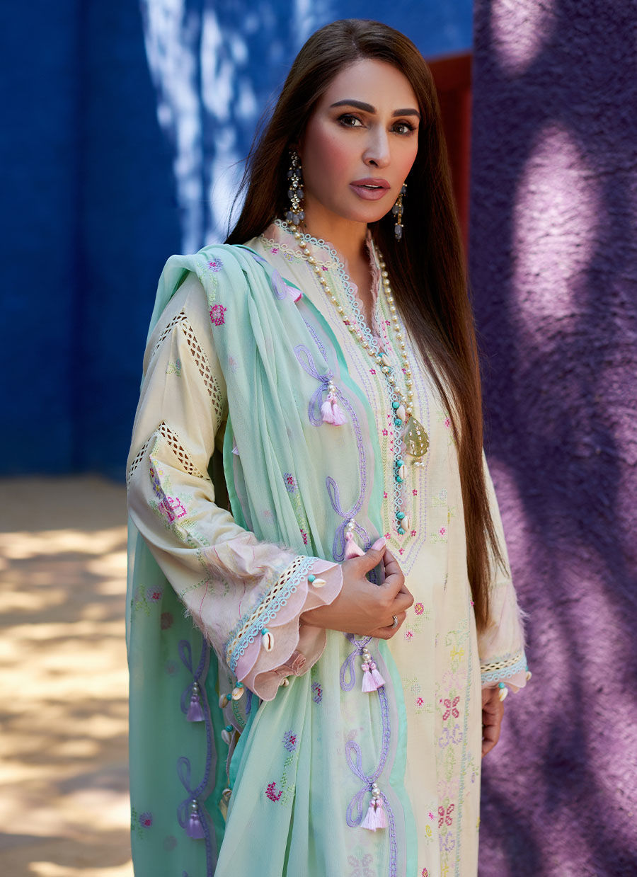 Farah Talib Aziz | Suay Lawn 24 | VAIA YELLOW - Ladies Clothes - Maria Faisal