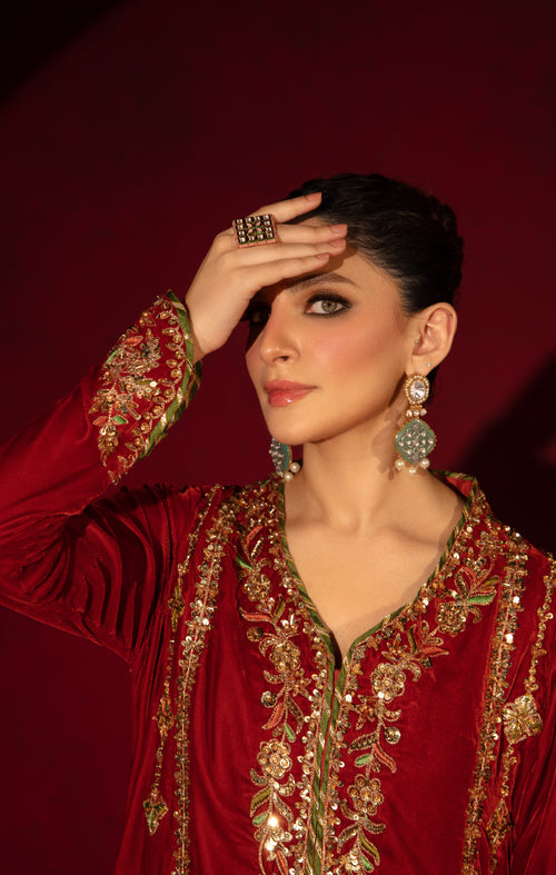 Maya | Raazi Velvet 24 | IMROZ - Ladies Clothes - Maria Faisal