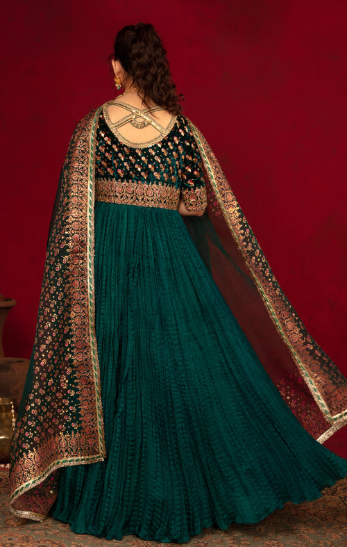 Maya | Raazi Velvet 24 | DILAAB - Ladies Clothes - Maria Faisal