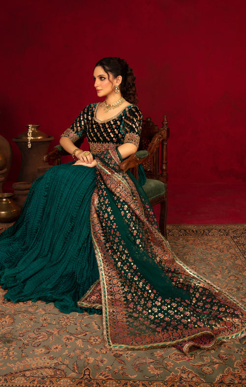 Maya | Raazi Velvet 24 | DILAAB - Ladies Clothes - Maria Faisal