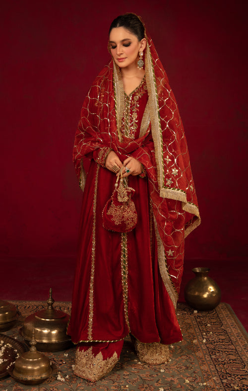 Maya | Raazi Velvet 24 | IMROZ - Ladies Clothes - Maria Faisal