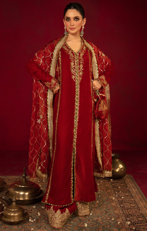 Maya | Raazi Velvet 24 | IMROZ - Ladies Clothes - Maria Faisal