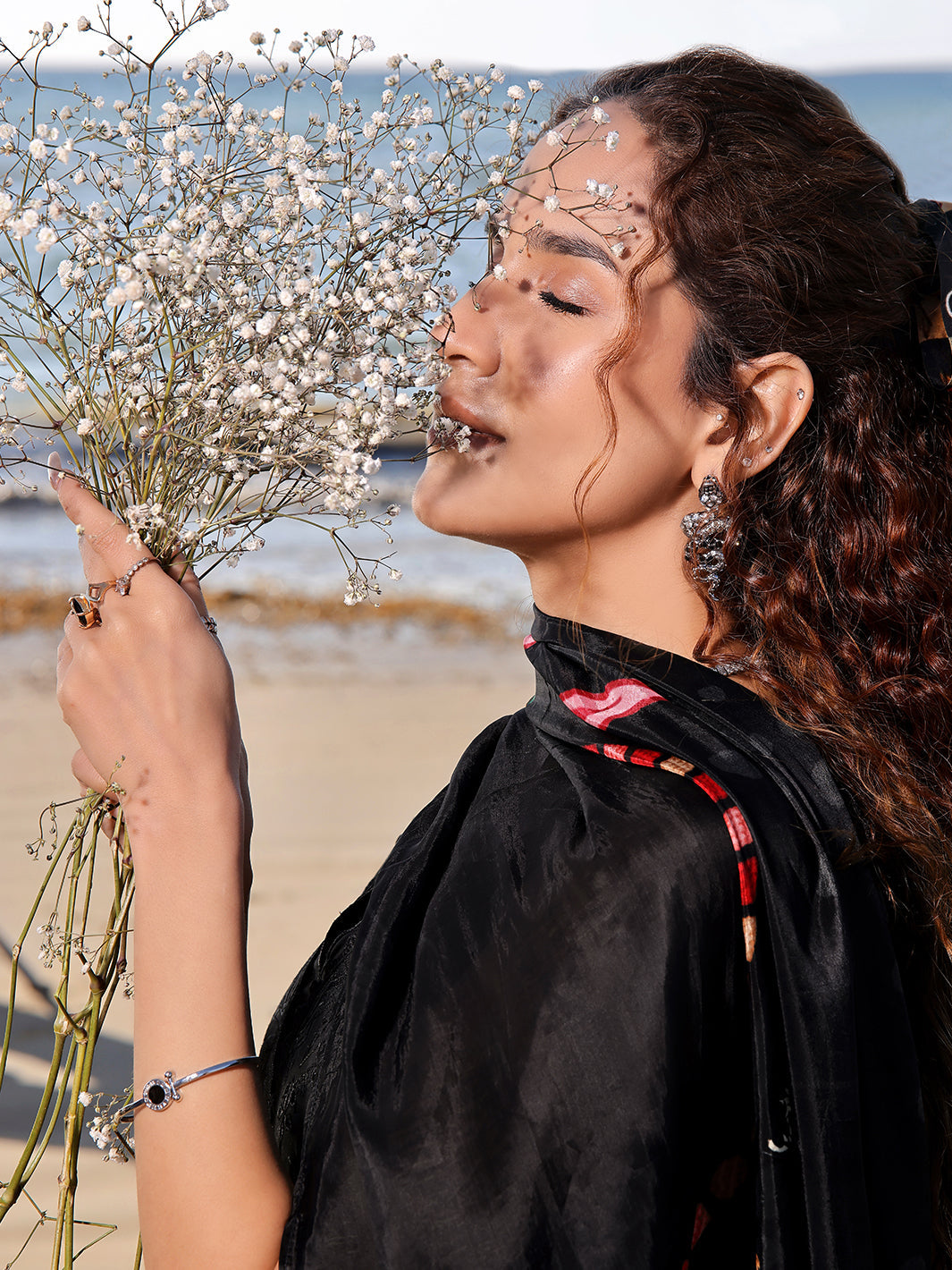 Izel | Saahil Signature Lawn 24 | NUREH - Maria Faisal