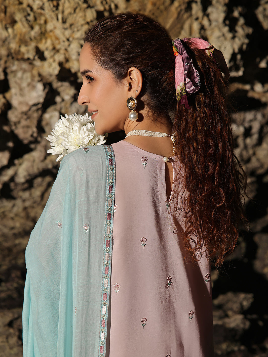 Izel | Saahil Signature Lawn 24 | SOFFIO - Maria Faisal