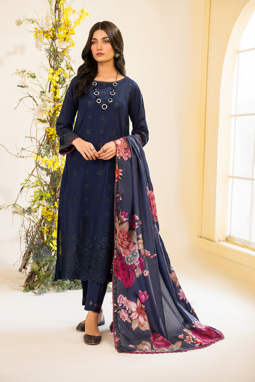 Iznik | Lawnkari 24 | UE-163 BLOOMEASE - Ladies Clothes - Maria Faisal