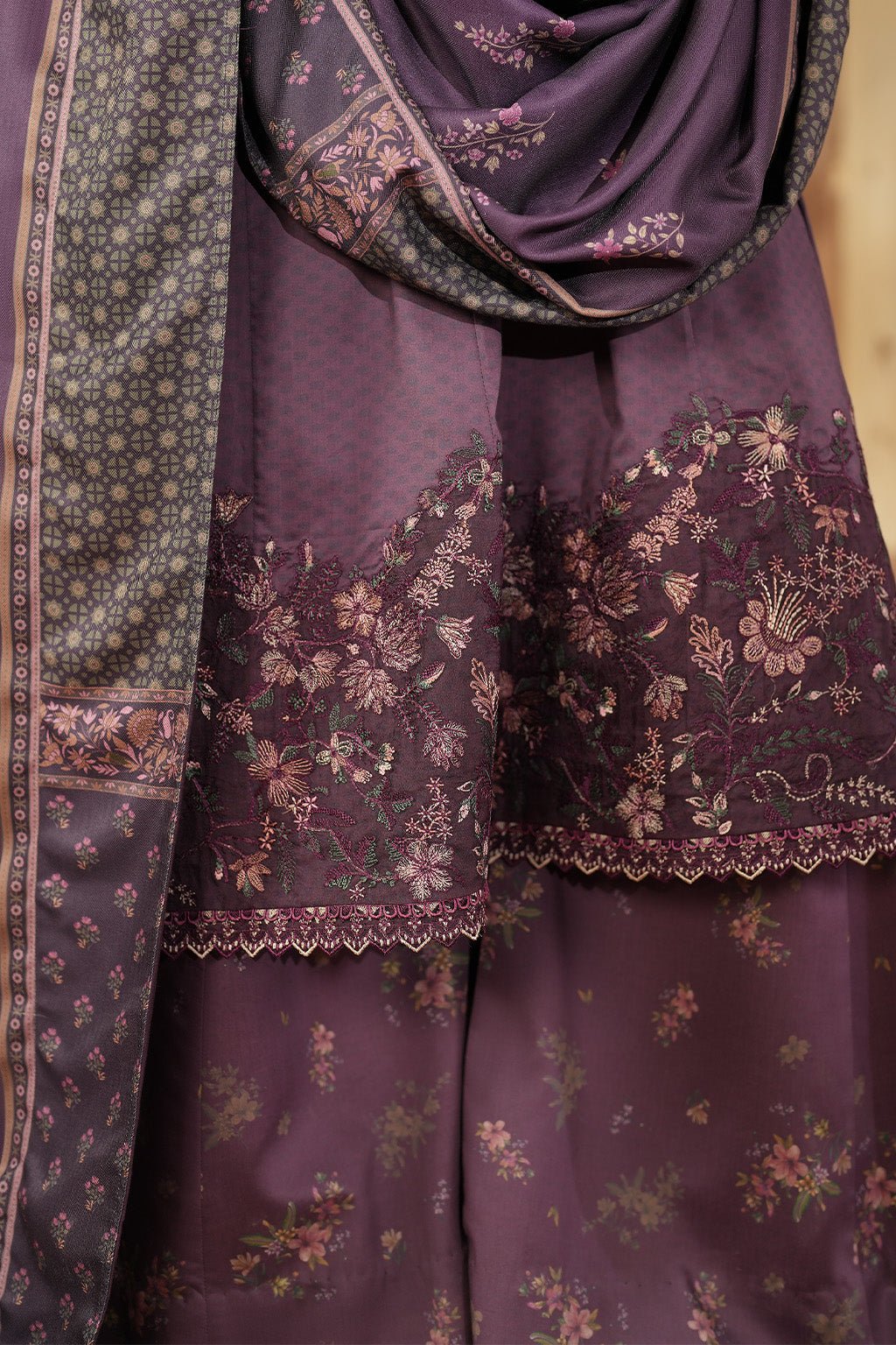 Iznik | Winter 25 | IPF - 11 - is Dark Purple dress from Iznik - Ladies Clothes - Maria Faisal