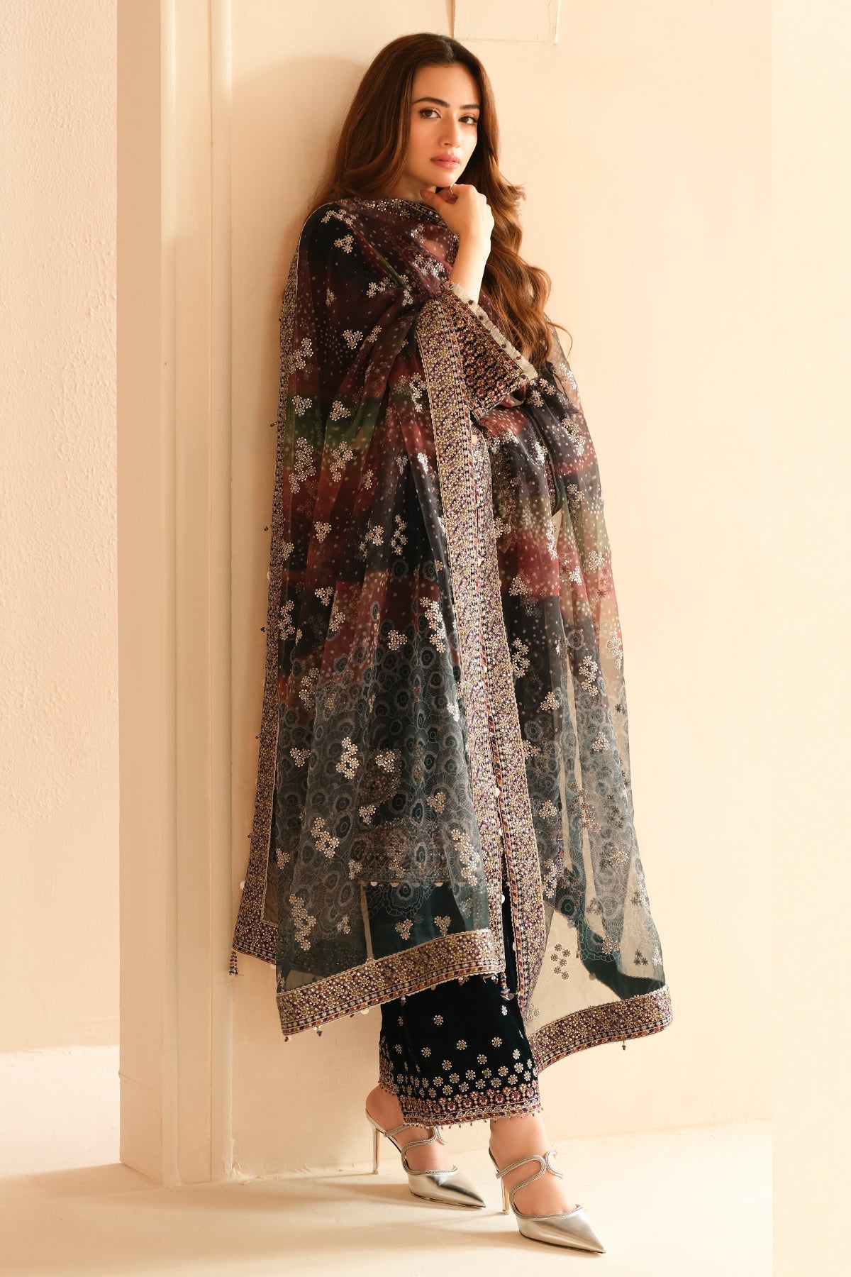 Jazmin | Velvet Edit 24 | Velvet Formal VF-2039 - Ladies Clothes - Maria Faisal