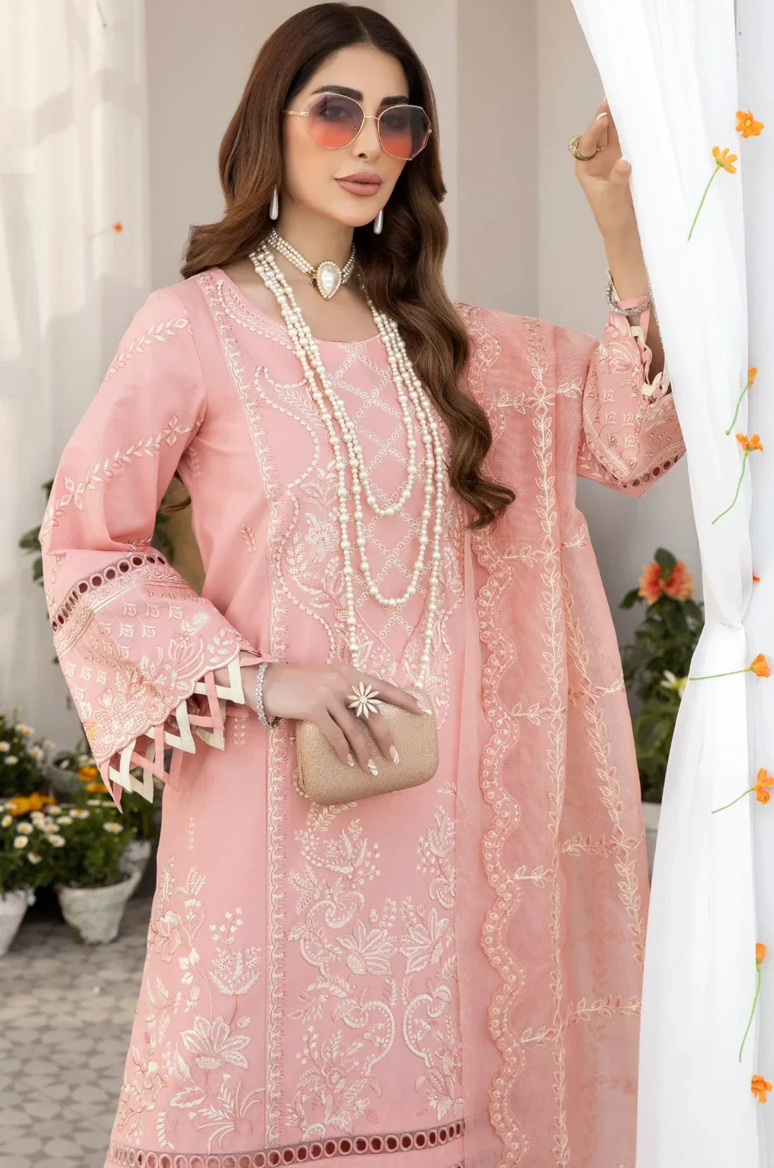 Mohagni | Muntazir Luxury Lawn 24 | AM-07 - Ladies Clothes