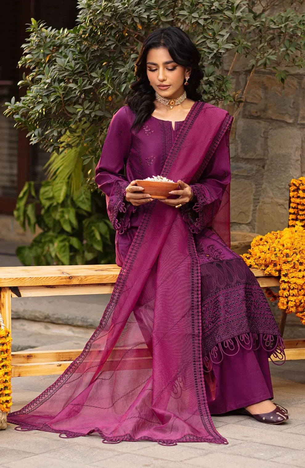 Mohagni | Muntazir Luxury Lawn 24 | CM-02 - Ladies Clothes