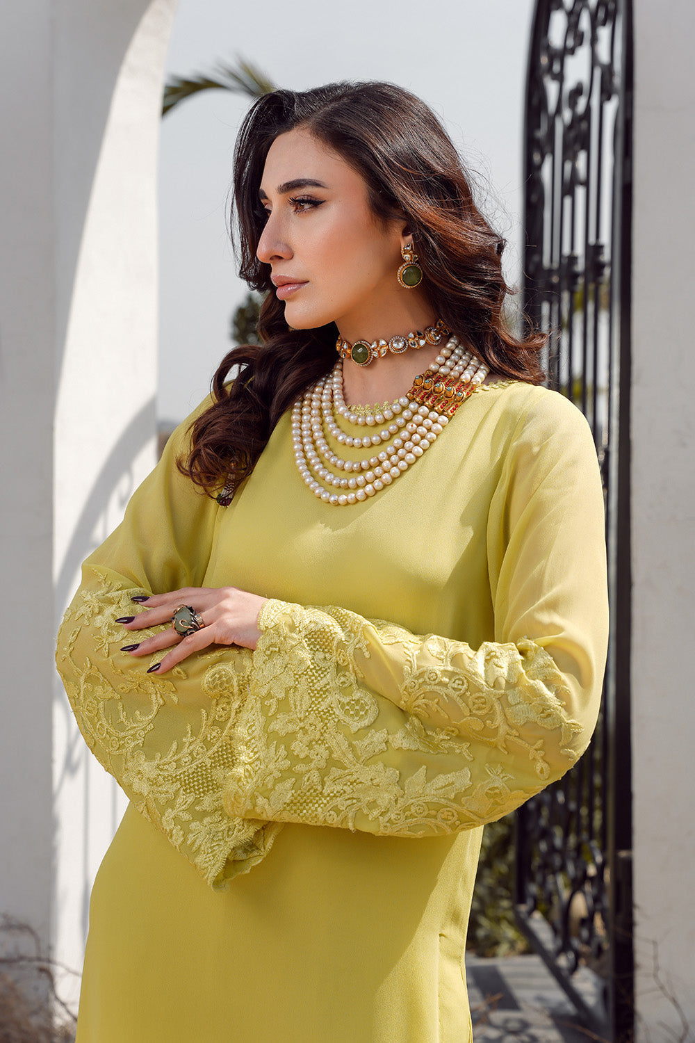 Nilofer Shahid | Verve Summer 24 | Evara (3pc) Verve SS 24 - Maria Faisal