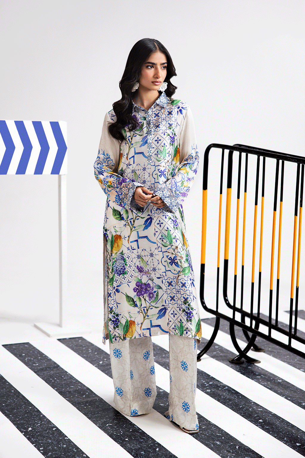 Afsanah | The Print Edit | SUMMER GLORY (extended shirt) AP-105 by Maria Faisal - Registered Vendor of : Afsanah - type : Ladies Clothes - 100% original wedding dresses