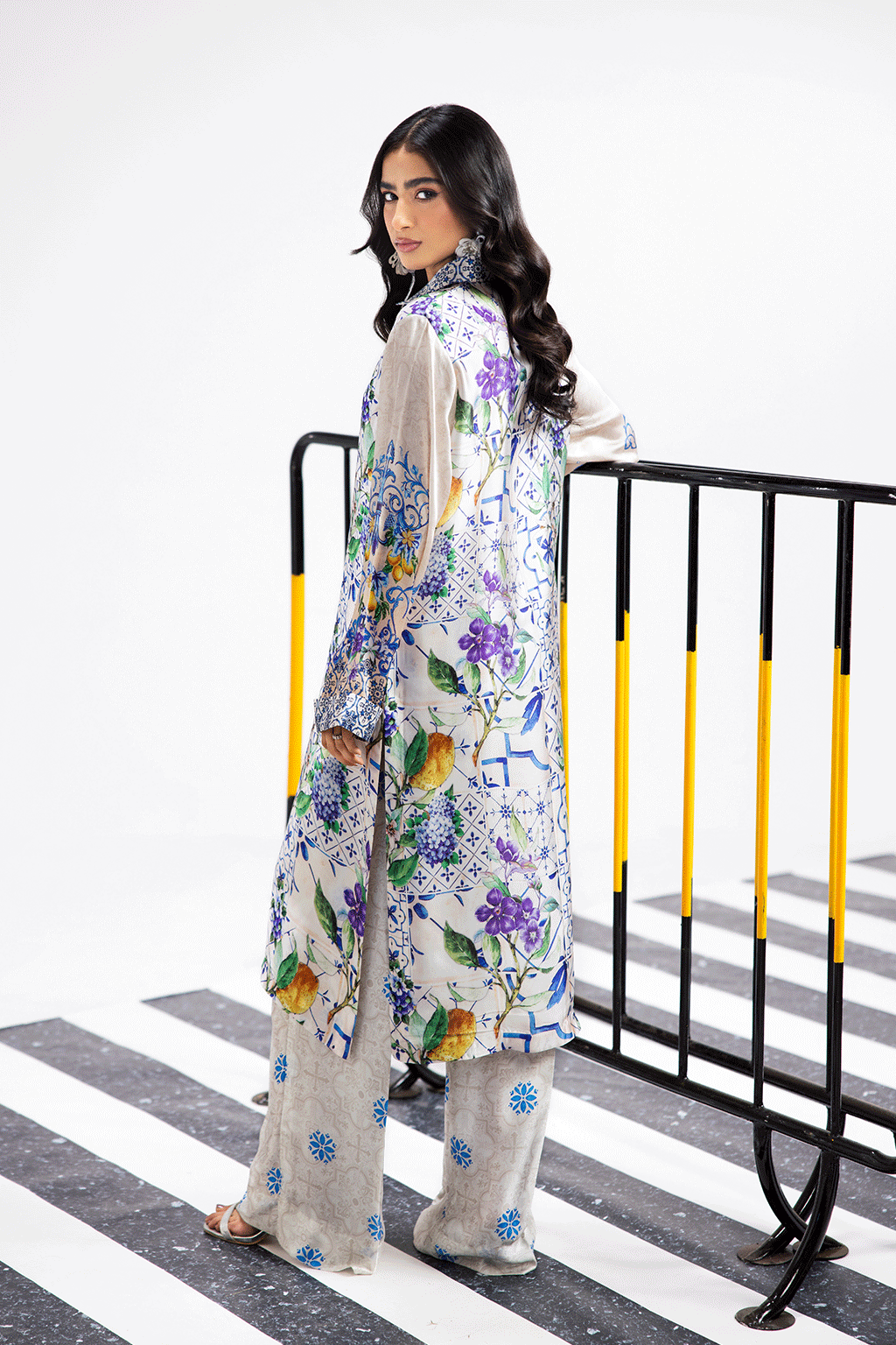 Afsanah | The Print Edit | SUMMER GLORY (extended shirt) AP-105 by Maria Faisal - Registered Vendor of : Afsanah - type : Ladies Clothes - 100% original wedding dresses