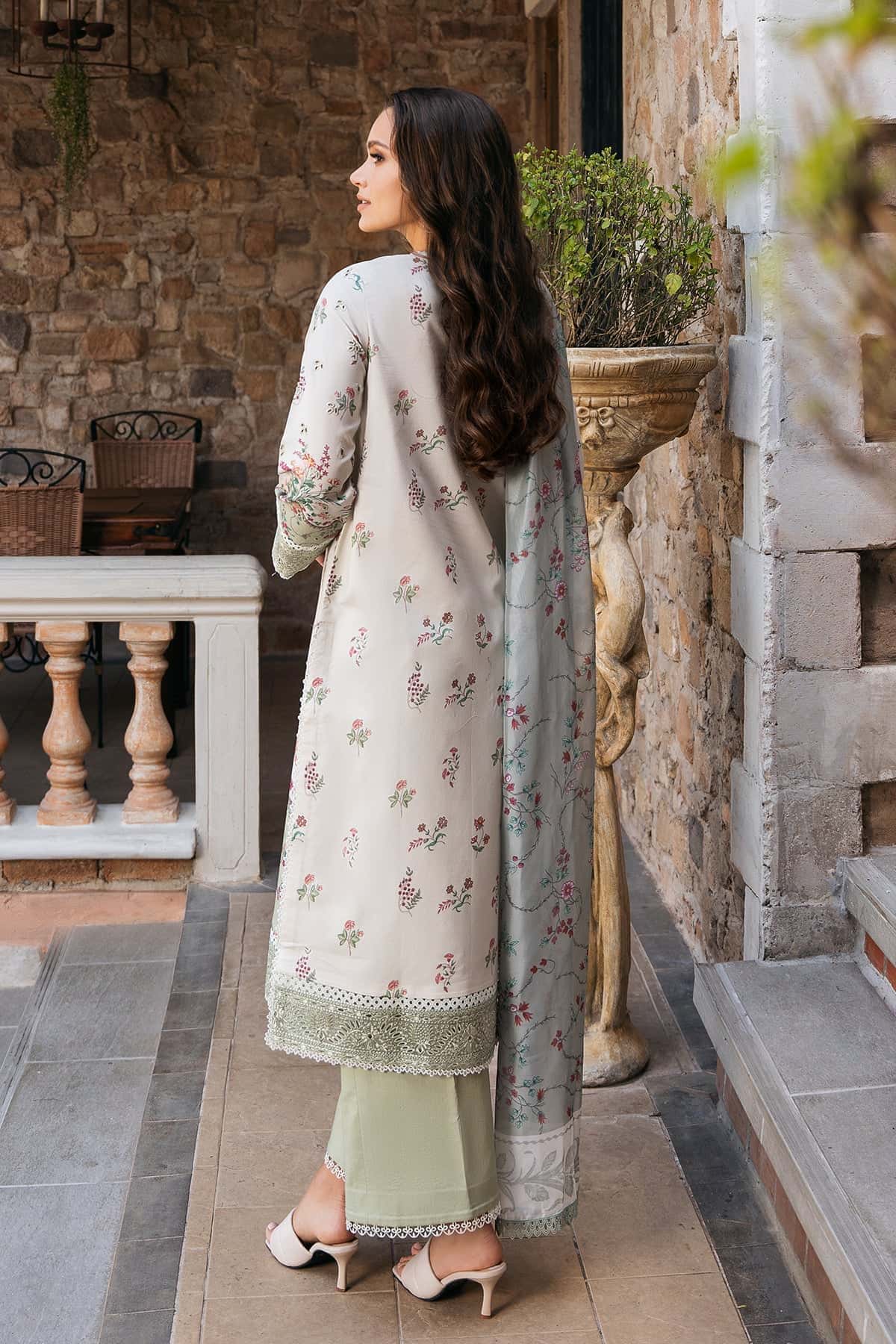 Afrozeh | Damask The Holiday Edit 25 | Rosheen A by Maria Faisal - Registered Vendor of : Afrozeh - type : Ladies Clothes - 100% original wedding dresses