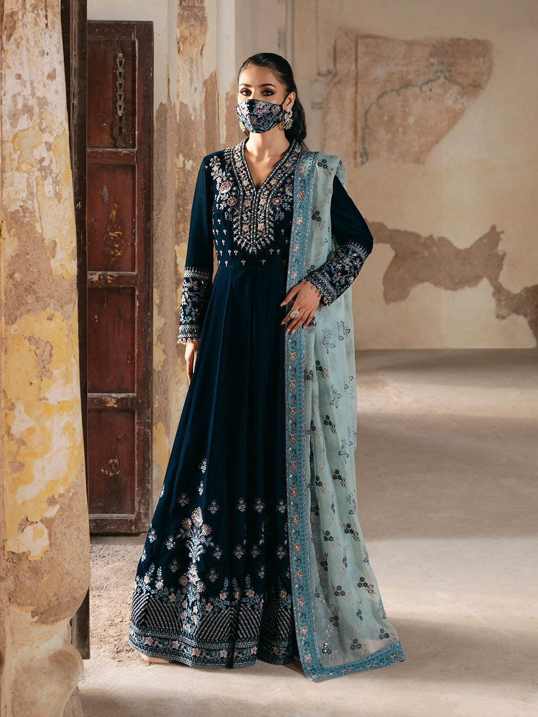 Flossie | Siara Velvet Formals | V-101 - Ladies Clothes - Maria Faisal