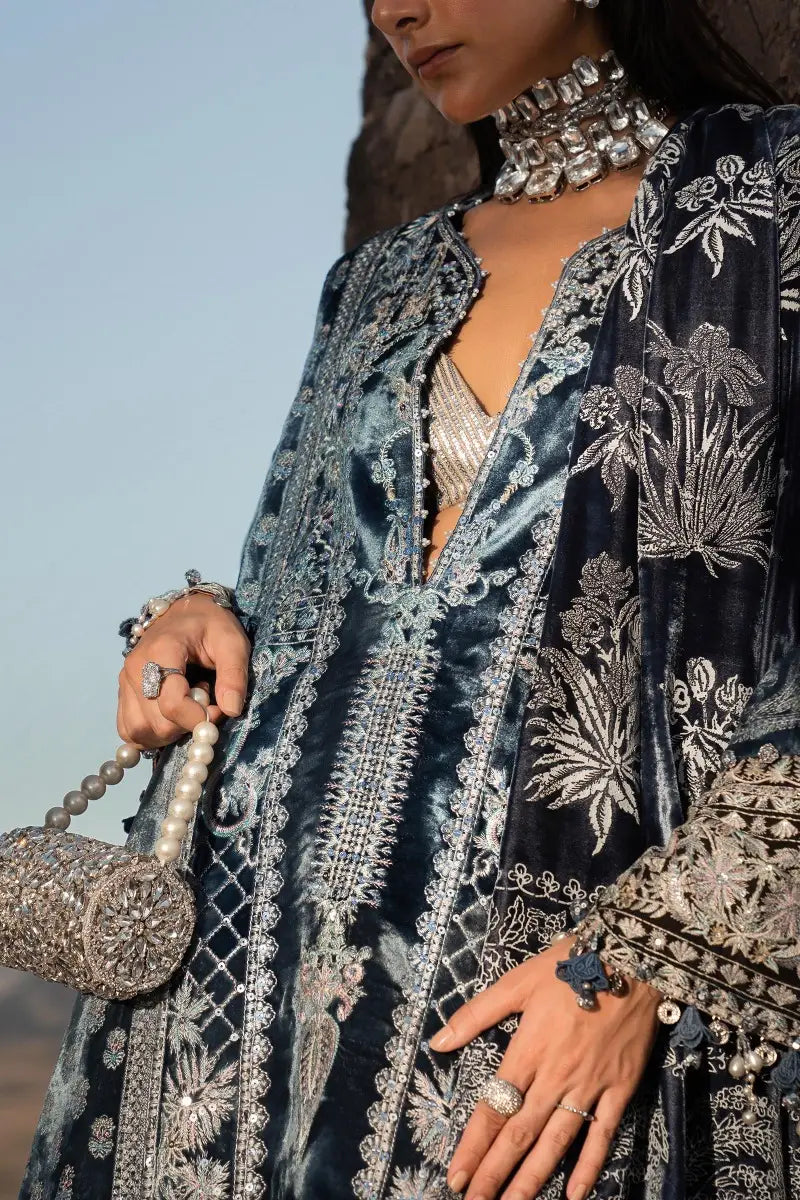 Sana Safinaz | Winter Luxury 23 | V231-005-CP