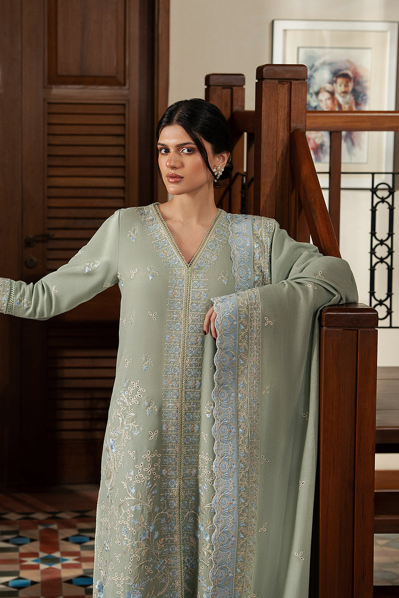 Rimelle – authentic Pakistani dress from the October Winter Pret 25 collection for women in the UK
