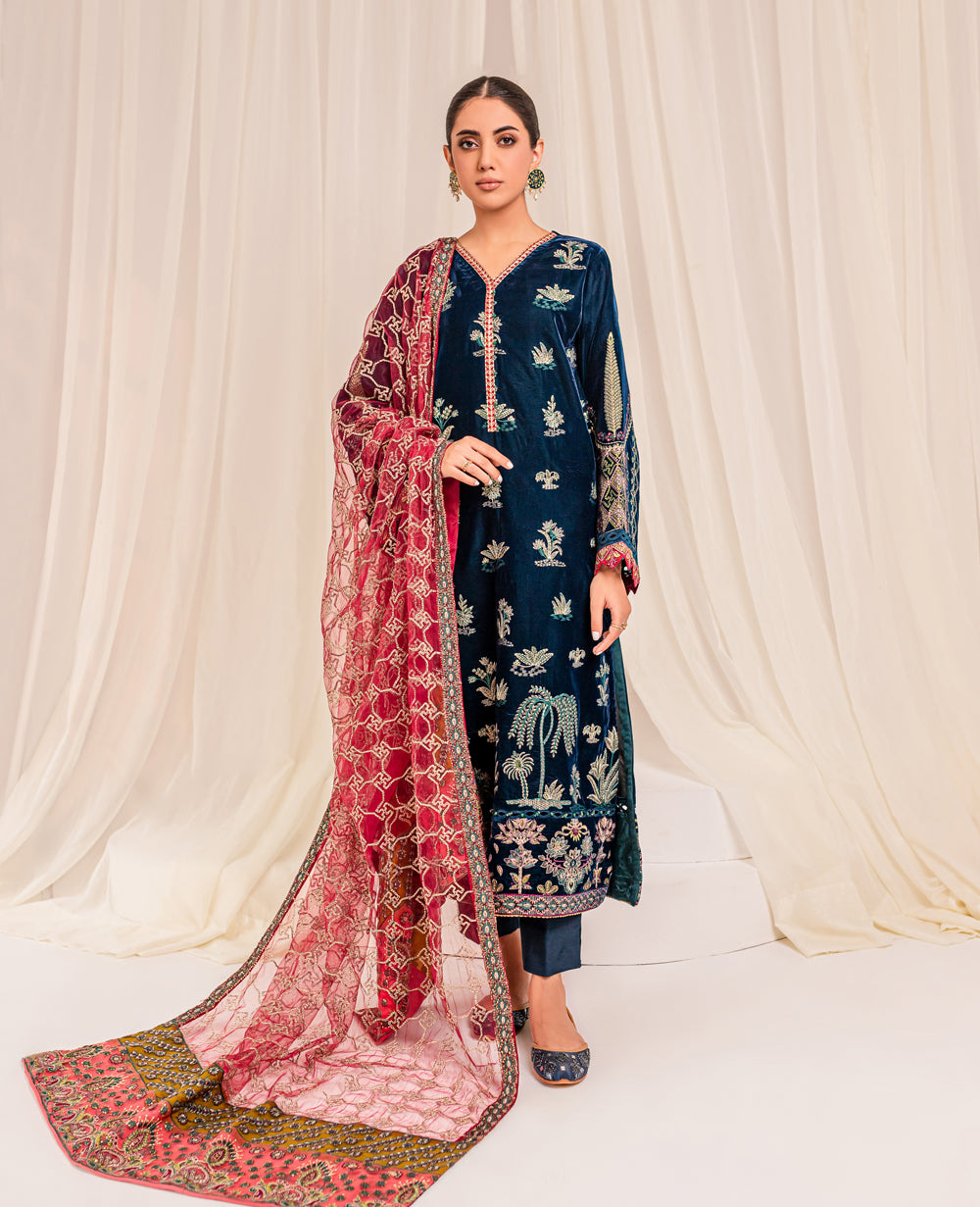 Xenia Formals | Ready To Wear Dresses | HAYAT - Waniyas