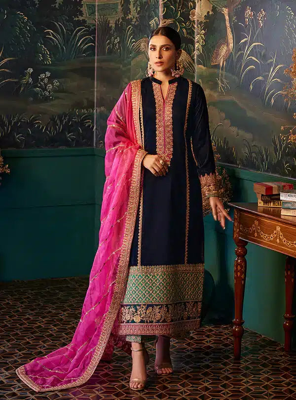 Zainab Chottani | Luxury Velvet Collection 23 | Amira