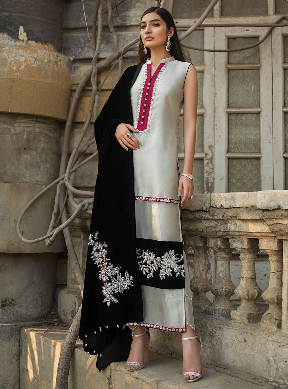 Zainab Chottani | Semi Formals | PACIFIC PEARL - Ladies Clothes - Maria Faisal
