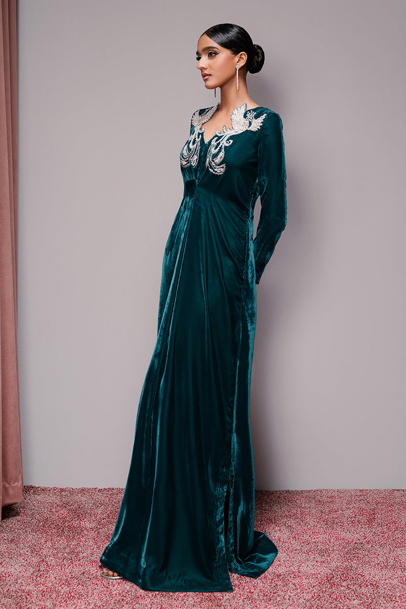 Haute Form | Rose Winter Plush | Emerald Escape - Ladies Clothes - Maria Faisal