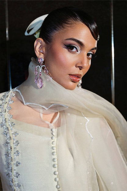 Haute Form | Diva Formals | Cham Cham by Maria Faisal - Registered Vendor of : Haute Form - type : Ladies Clothes - 100% original wedding dresses