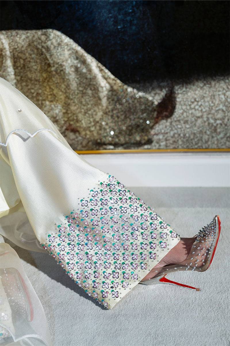 Haute Form | Diva Formals | Cham Cham by Maria Faisal - Registered Vendor of : Haute Form - type : Ladies Clothes - 100% original wedding dresses