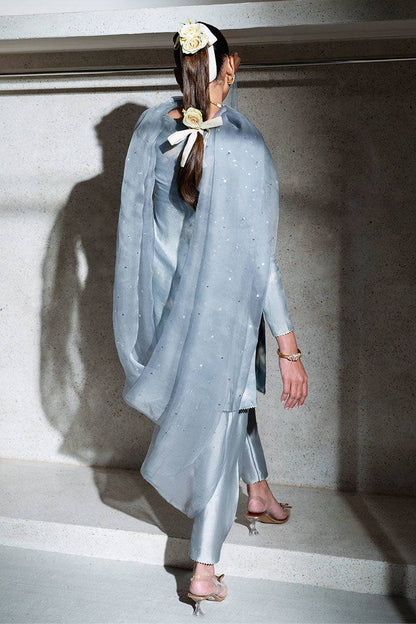 Haute Form | Diva Formals | Blooming by Maria Faisal - Registered Vendor of : Haute Form - type : Ladies Clothes - 100% original wedding dresses