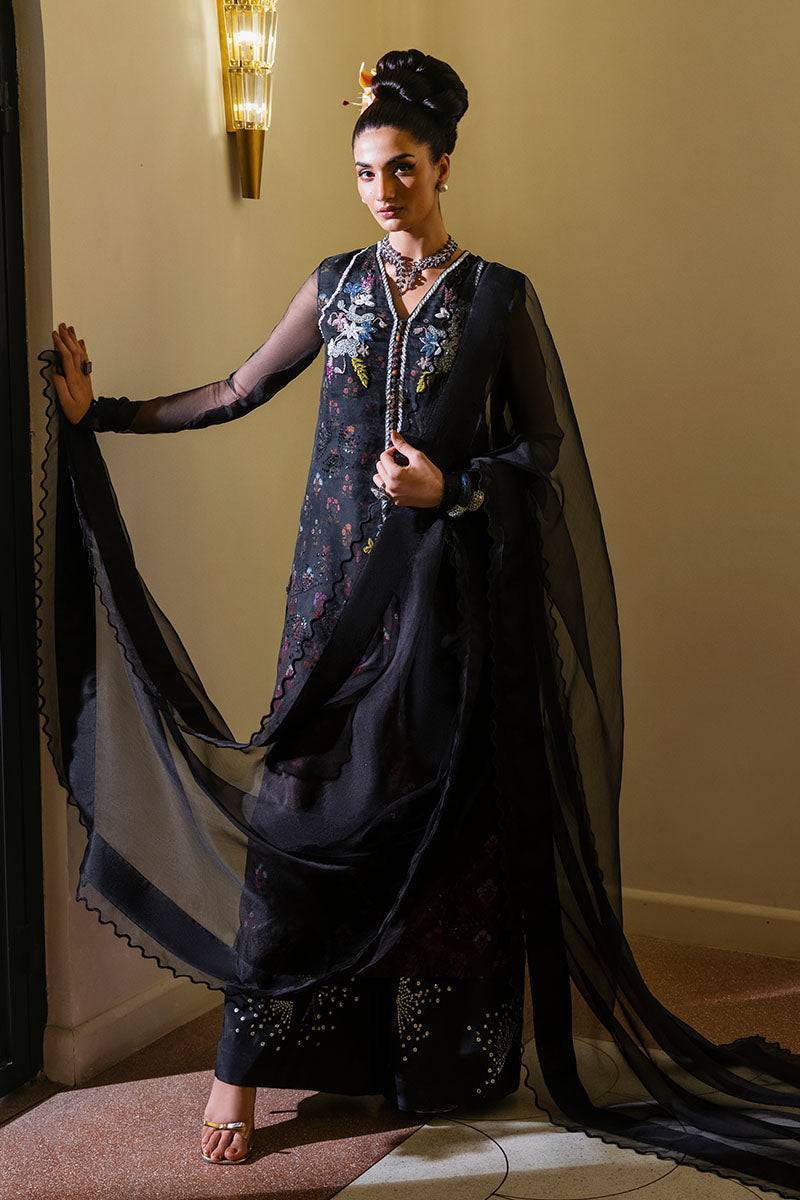 Haute Form | Diva Formals | Black Swan by Maria Faisal - Registered Vendor of : Haute Form - type : Ladies Clothes - 100% original wedding dresses
