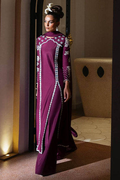 Haute Form | Diva Formals | Bejewelled by Maria Faisal - Registered Vendor of : Haute Form - type : Ladies Clothes - 100% original wedding dresses