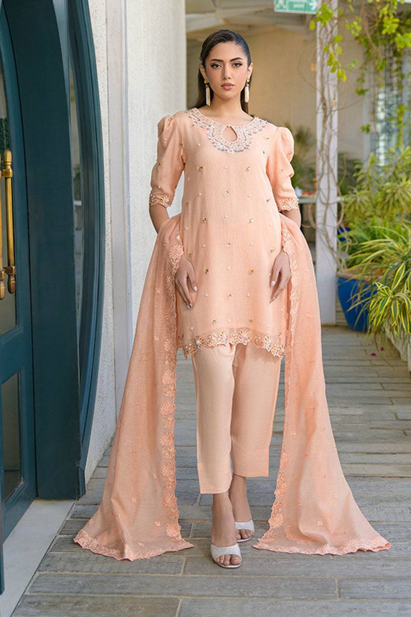Fatima Khan | La Fleur Eid Edit | Peach Buzz by Maria Faisal - Registered Vendor of : Fatima Khan - type : Ladies Clothes - 100% original wedding dresses
