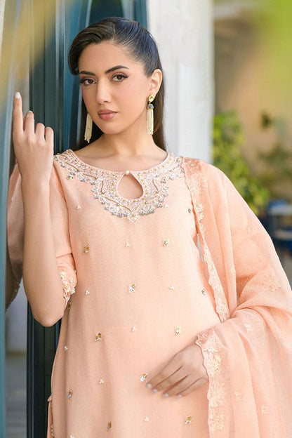 Fatima Khan | La Fleur Eid Edit | Peach Buzz by Maria Faisal - Registered Vendor of : Fatima Khan - type : Ladies Clothes - 100% original wedding dresses